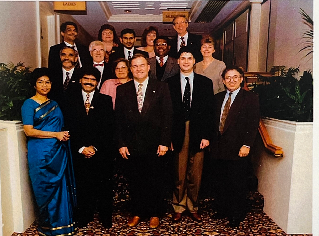 Early Gibaran team and graduates